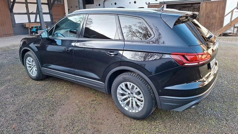 Gebraucht VW Touareg 231 PS (169 kW) 2019 Schwarz SUV