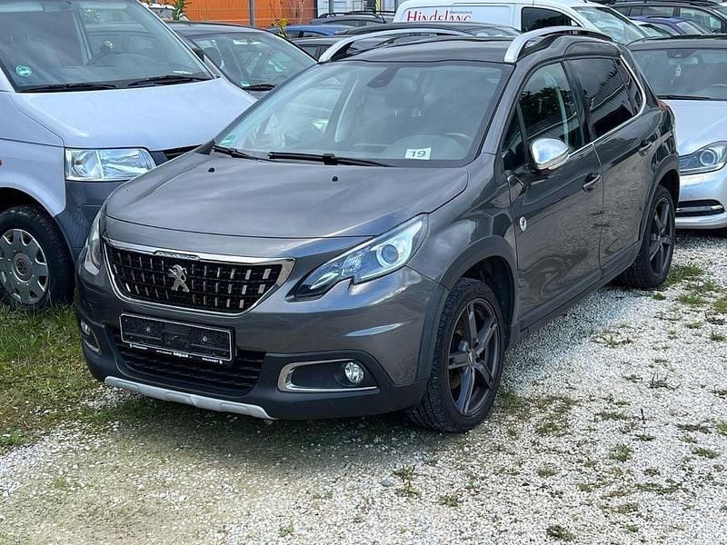 Grau Gebraucht 2018 Peugeot 2008 Crossway SUV | 7.400 € (Superpreis) - Bild 1/4