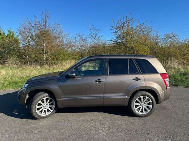 Gebraucht 2012 Suzuki Grand Vitara SUV | 8.450 € (Teuer) - Bild 1/4