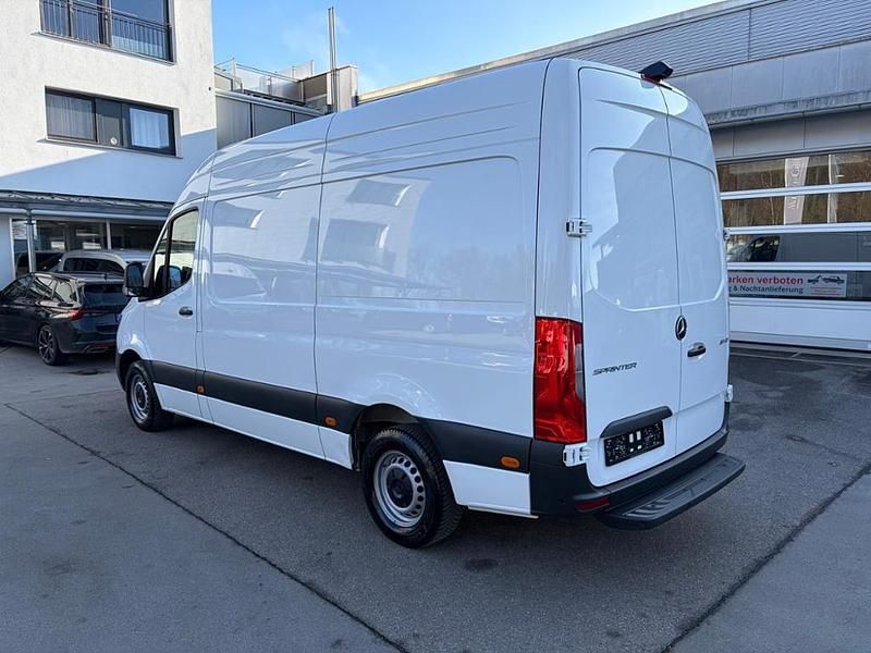 Gebraucht Mercedes Sprinter 170 PS (125 kW) 2025 Arktikweiß Van