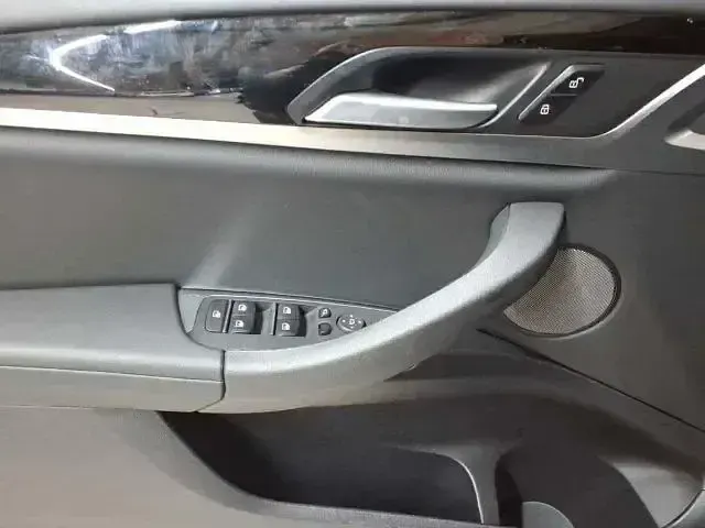 Gebraucht BMW X4 Performance 184 PS (135 kW) 2022 Sophistograu brillanteffekt metallic SUV