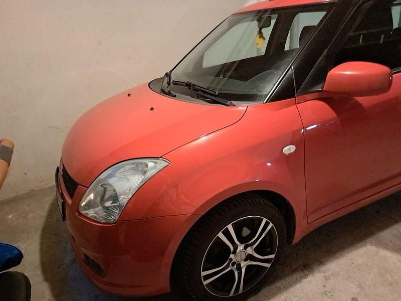 Gebraucht Suzuki Swift Comfort+ 92 PS (67 kW) 2005 Rot Kleinwagen