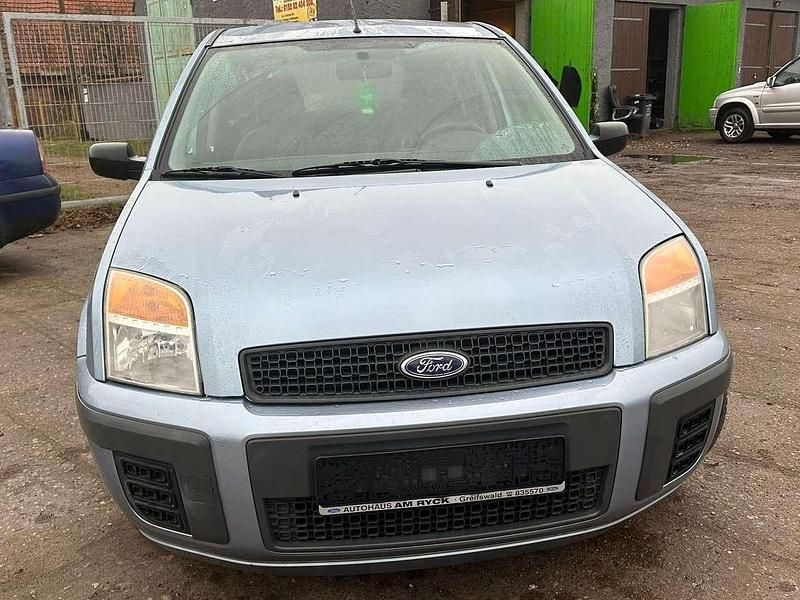 Tonic Gebraucht 2006 Ford Fusion Kleinwagen | 2.700 € (Fairer Preis) - Bild 1/4