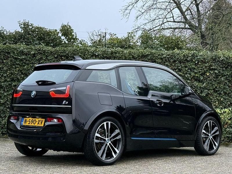 Gebraucht BMW i3 Efficient Dynamics 125 kW (170 PS) 2022 Schwarz Kleinwagen