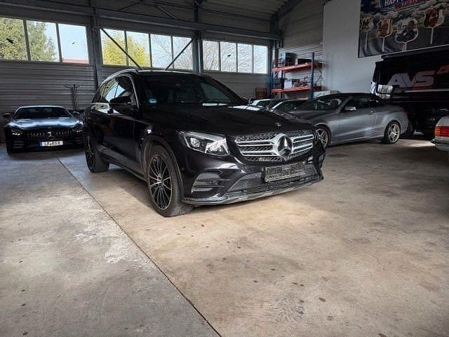 Gebraucht Mercedes GLC350 258 PS (189 kW) 2018 Schwarz SUV