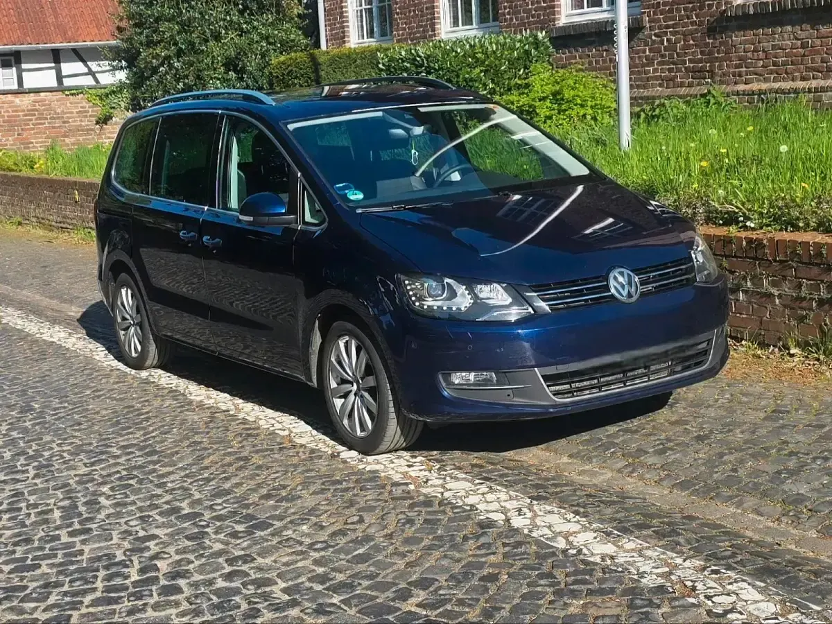 Gebraucht VW Sharan 180 PS (132 kW) 2018 Blau Van / Kleinbus