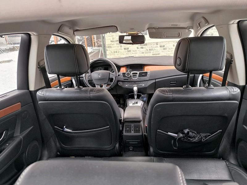 Gebraucht Renault Laguna III 150 PS (110 kW) 2010 Grau Limousine