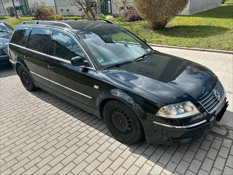 Gebraucht VW Passat 150 PS (110 kW) 2001 Schwarz Kombi