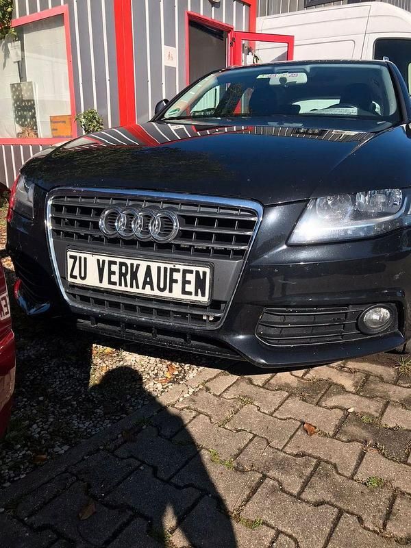 Schwarz Gebraucht 2011 Audi A4 Kombi | 4.950 € (Superpreis) - Bild 1/4