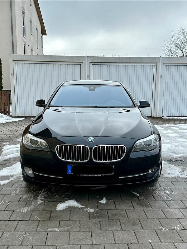 Gebraucht BMW 525 218 PS (160 kW) 2012 Schwarz Limousine