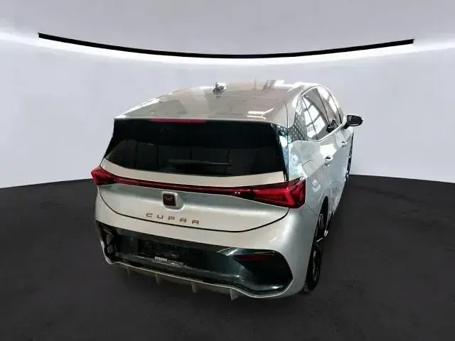 Gebraucht Cupra Born 169 kW (231 PS) 2023 Silber Kleinwagen