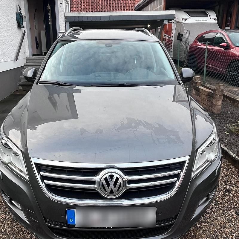 Gebraucht VW Tiguan 150 PS (110 kW) 2011 Grau SUV