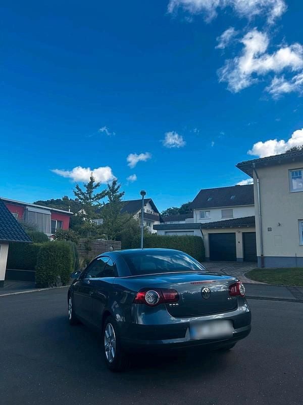 Second-hand VW Eos 150 CP (110 kW) 2007 Gri Cabrio