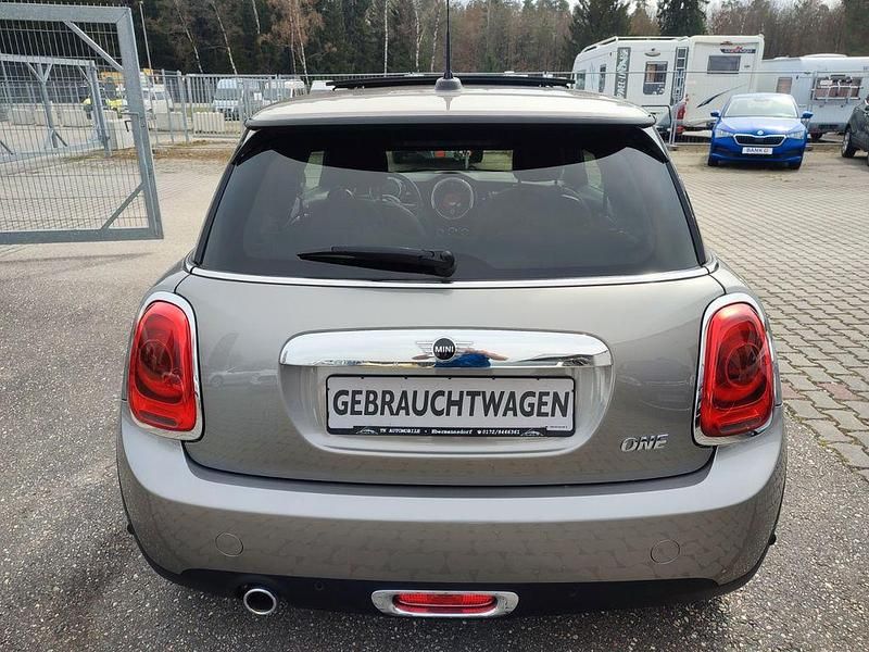 Second-hand Mini ONE 102 CP (75 kW) 2019 Argintiu Hatchback