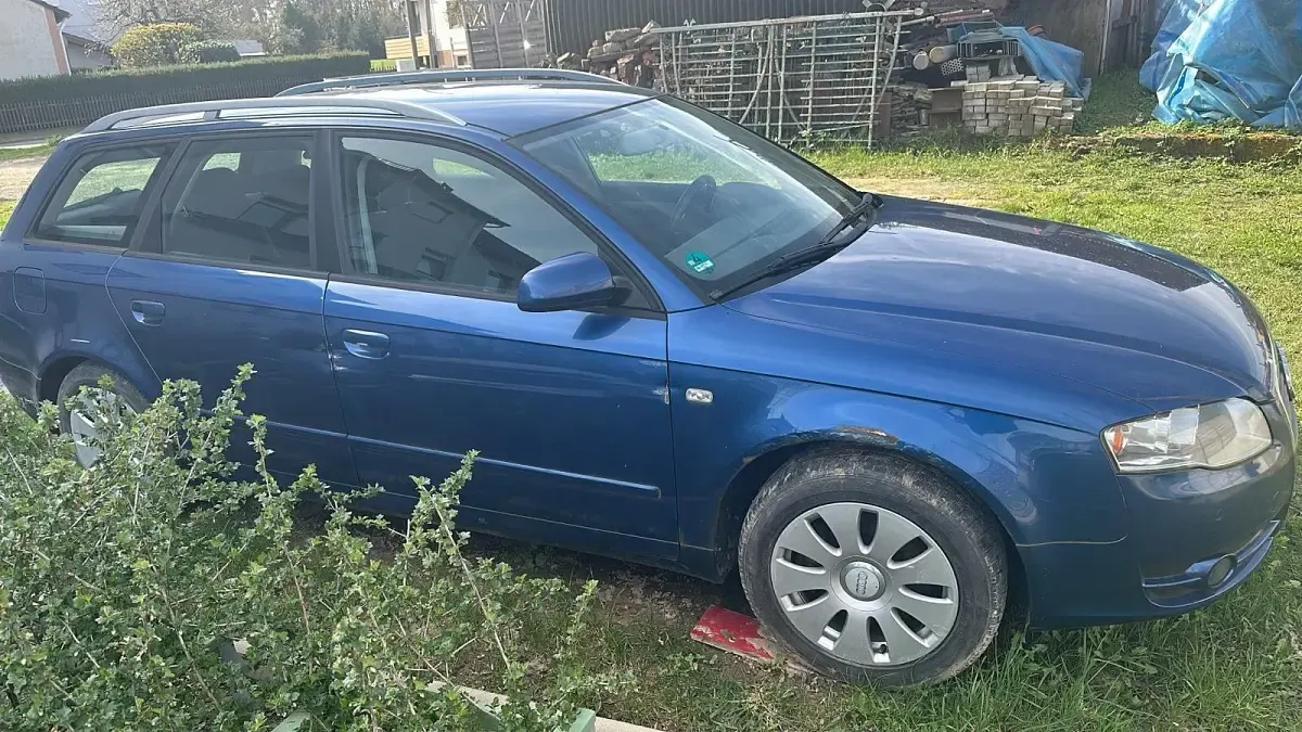 Używany Audi A4 163 KM (119 kW) 2005 Niebieski Kombi