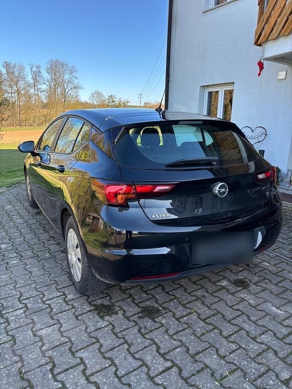 Gebraucht Opel Astra 110 PS (80 kW) 2020 Schwarz Kleinwagen