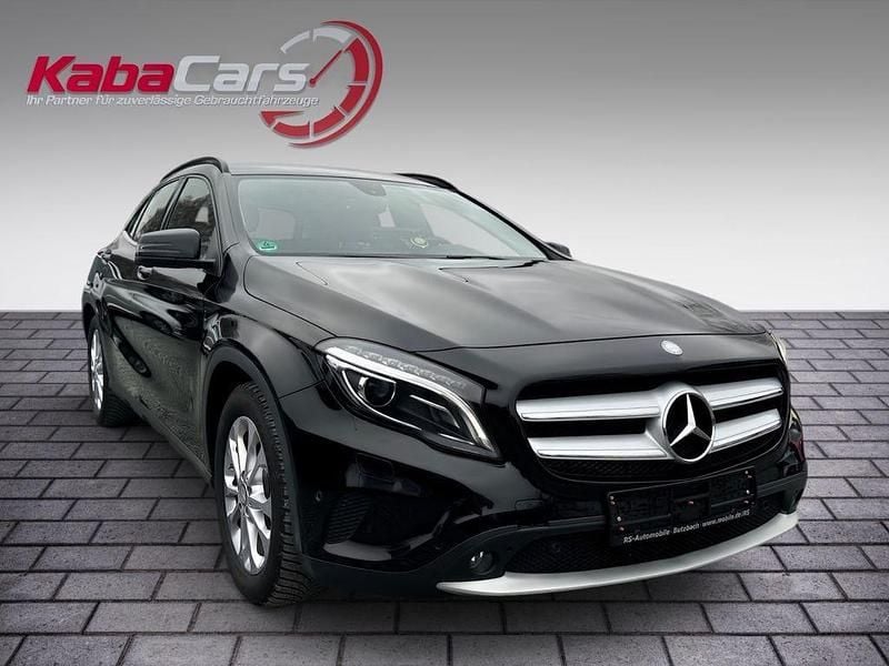 Gebraucht Mercedes GLA200 136 PS (100 kW) 2015 Schwarz SUV