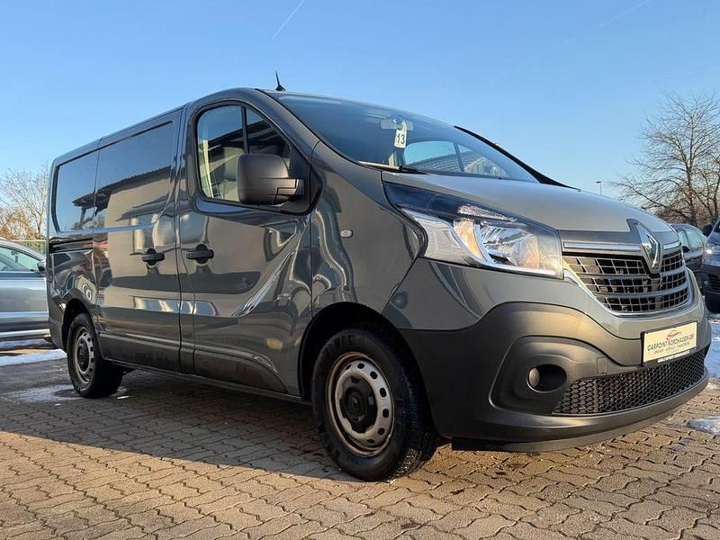 Gebraucht Renault Trafic Komfort 120 PS (88 kW) 2021 Van / Kleinbus