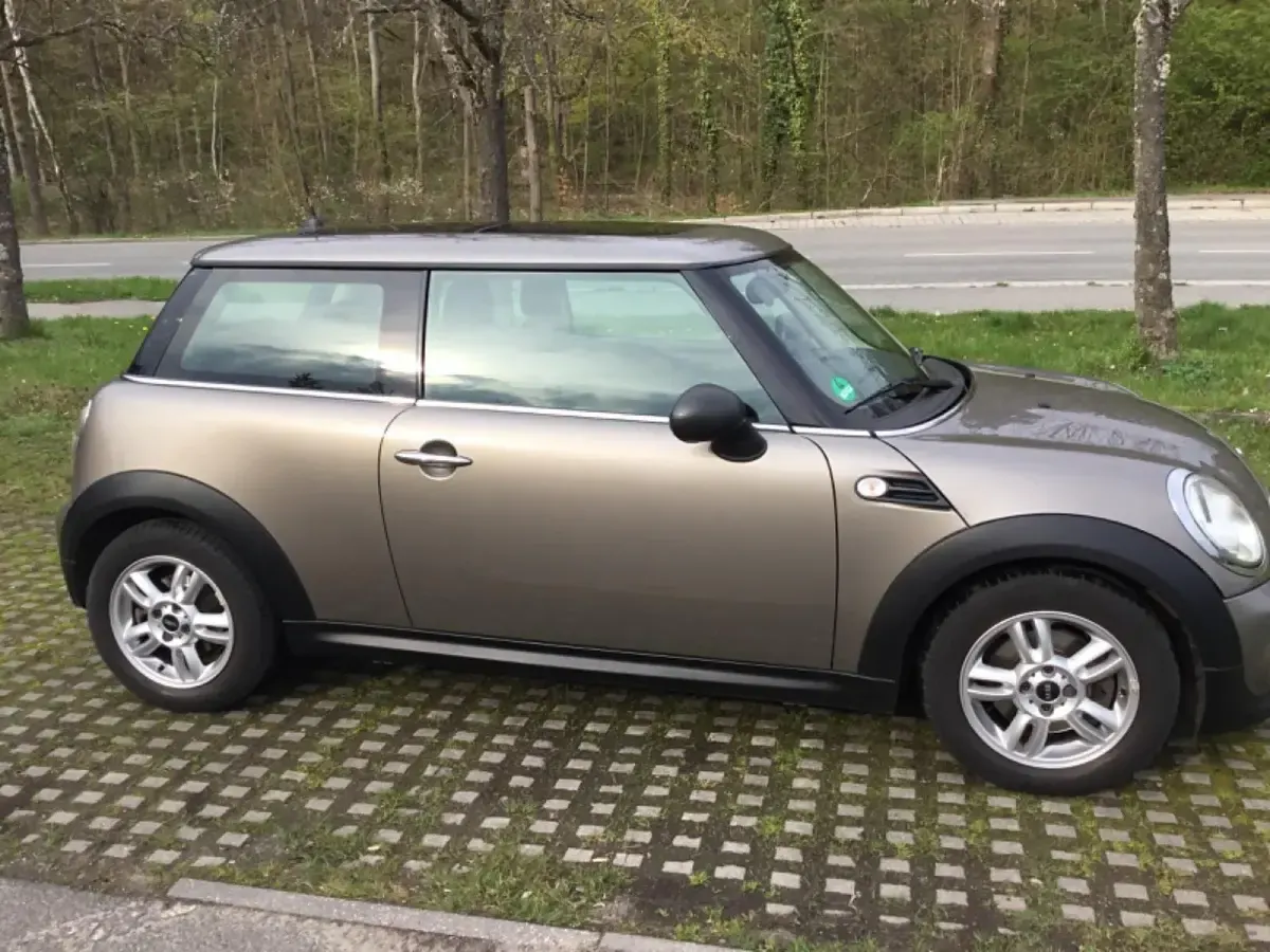 Gebraucht Mini ONE Chili 98 PS (72 kW) 2012 Silber Kleinwagen