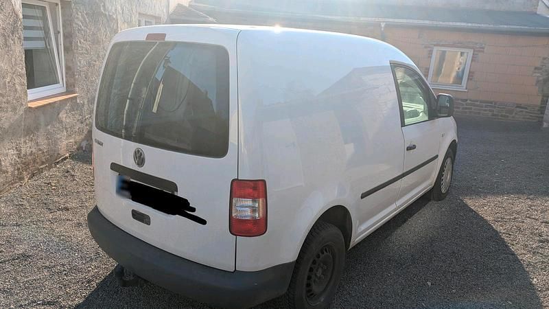 Gebraucht VW Caddy 70 PS (51 kW) 2010 Weiß Van / Kleinbus