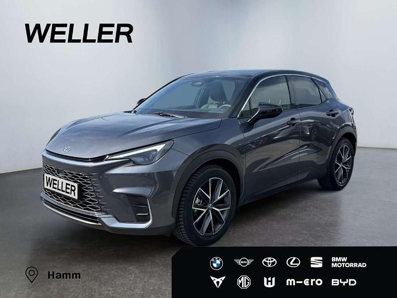 Gebraucht Lexus LBX 136 PS (100 kW) 2024 Grau SUV