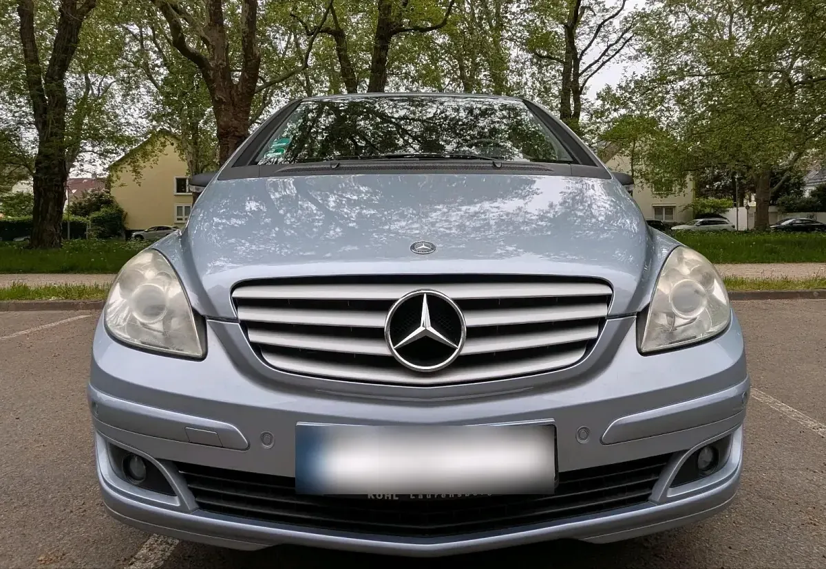 Gebraucht Mercedes B150 95 PS (69 kW) 2006 Blau Van / Kleinbus