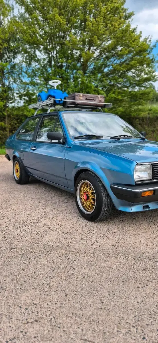 Gebraucht VW Derby 40 PS (29 kW) 1982 Blau Limousine
