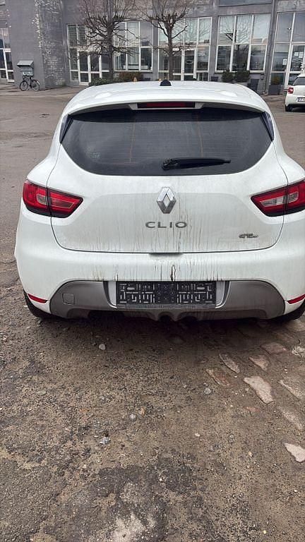 Gebraucht Renault Clio IV LIMITED 90 PS (66 kW) 2015 Weiß Limousine