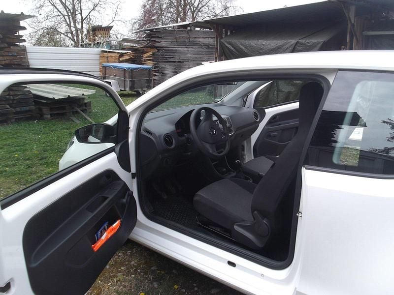 Gebraucht VW up! 60 PS (44 kW) 2017 Weiß Kleinwagen