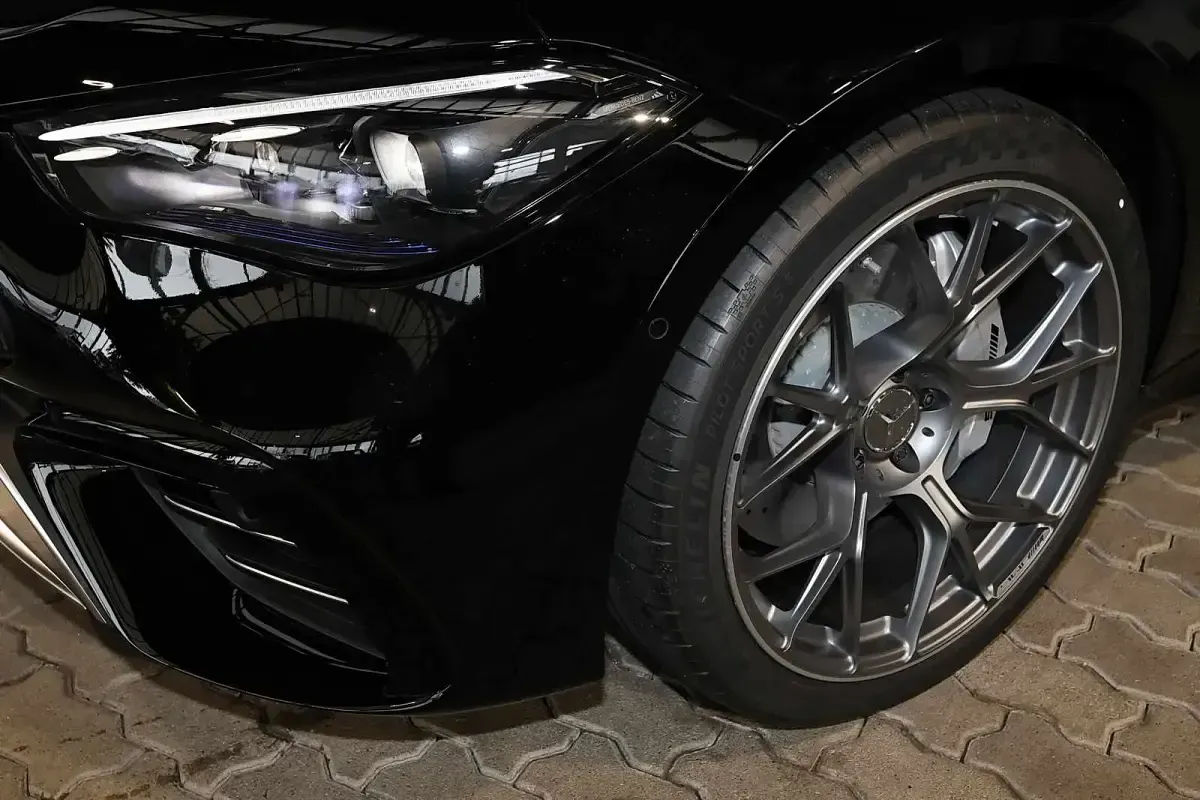 Gebraucht Mercedes CLE53 AMG AMG 449 PS (330 kW) 2026 Unilack schwarz uni Coupé