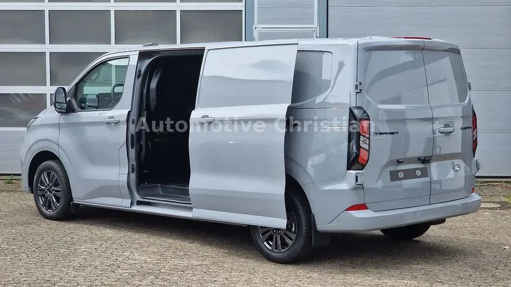 Neu Ford Transit Limited 170 PS (125 kW) 2025 Grau Van / Kleinbus