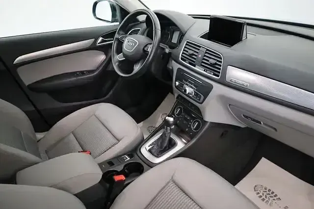 Gebraucht Audi Q3 S-Line 184 PS (135 kW) 2015 Blau SUV
