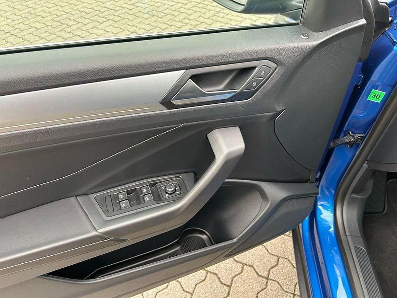 Gebraucht VW T-Roc Cabriolet Style 150 PS (110 kW) 2024 Blau Cabrio