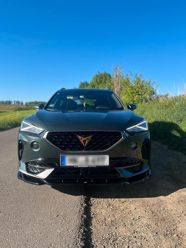 Grün Gebraucht 2022 Cupra Formentor SUV | 25.000 € (Fairer Preis) - Bild 1/4