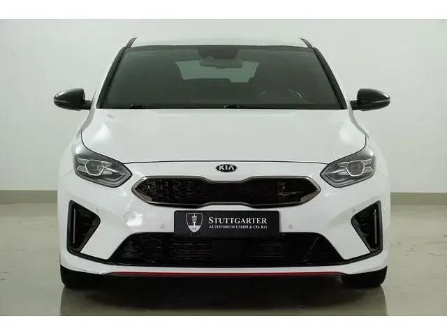 Używany Kia ProCeed GT 204 KM (150 kW) 2021 Biały Kombi