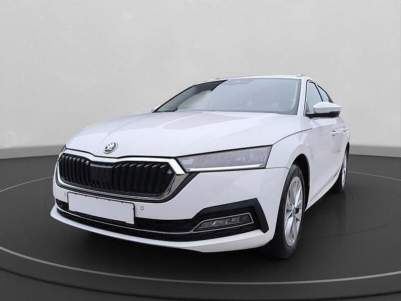 Candyweiss Gebraucht 2022 Skoda Octavia Style Kombi | 26.290 € (Superpreis) - Bild 1/4