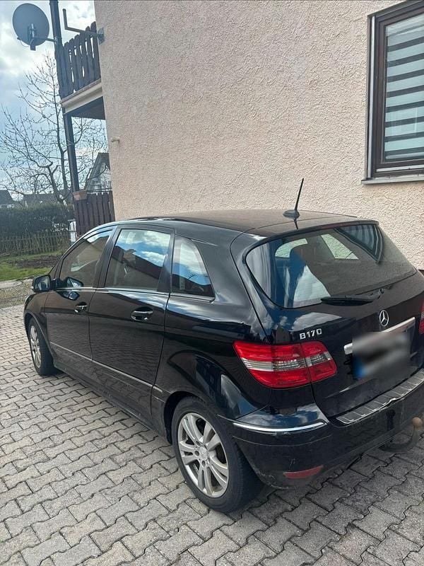 Gebraucht Mercedes B170 116 PS (85 kW) 2009 Schwarz Van / Kleinbus
