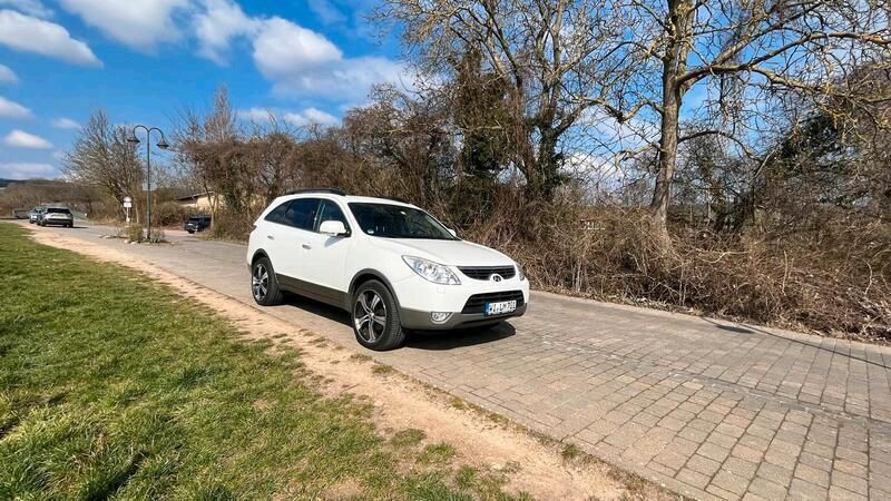 Weiß Gebraucht 2013 Hyundai Veracruz SUV | 11.900 € (Guter Preis) - Bild 1/4
