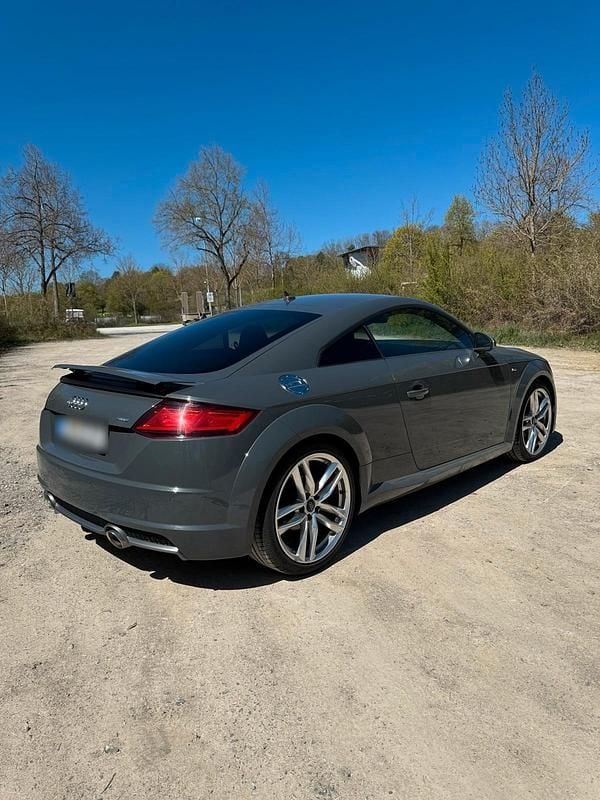 Używany Audi TT S-Line 184 KM (135 kW) 2015 Szary Coupe