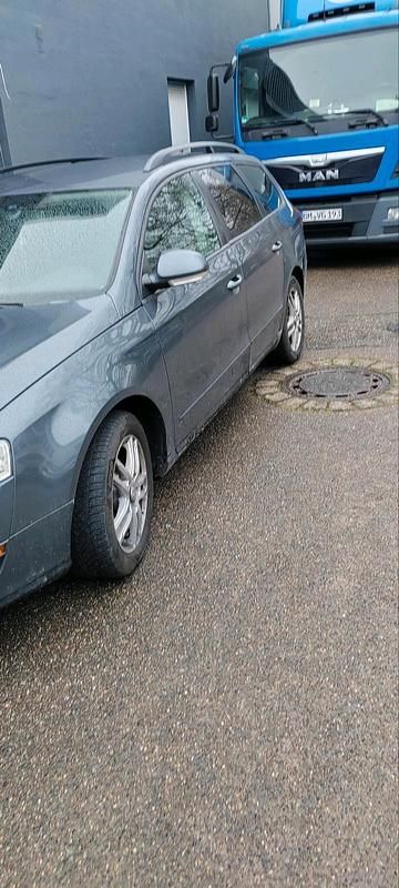 Gebraucht VW Passat 140 PS (102 kW) 2010 Grau Kombi