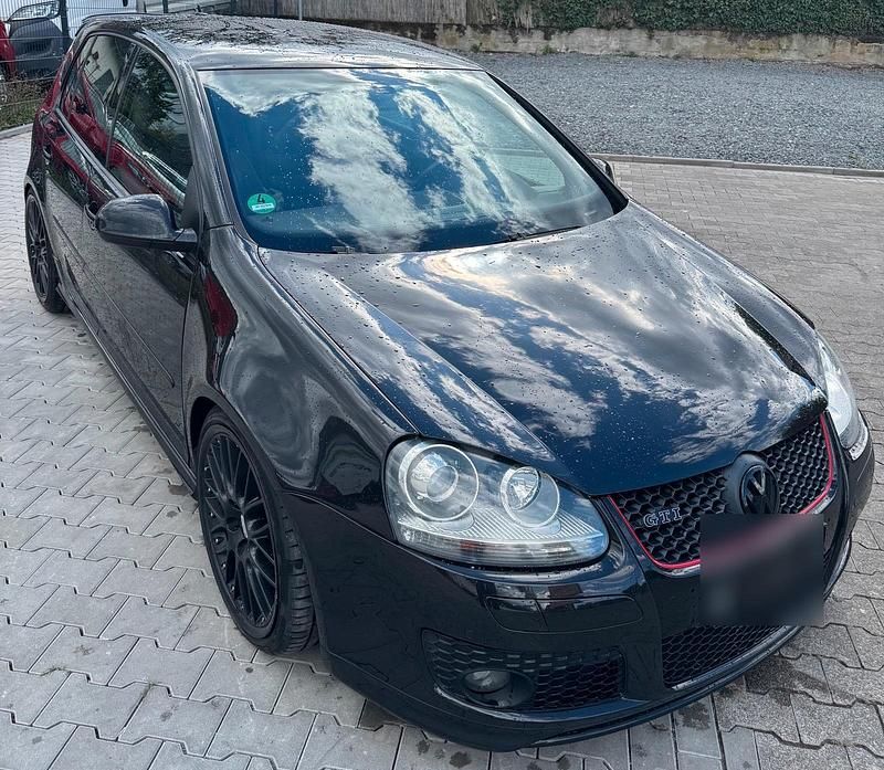 Schwarz Gebraucht 2005 VW Golf IV GTI Kleinwagen | 7.800 € - Bild 1/4
