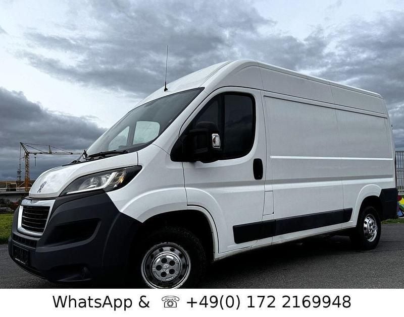 Gebraucht Peugeot Boxer 163 PS (119 kW) 2017 Weiß Van
