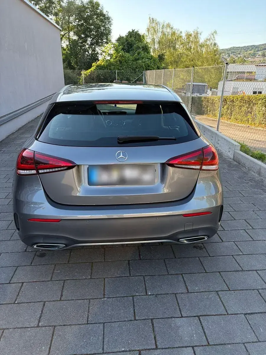 Gebraucht Mercedes A250 224 PS (164 kW) 2019 Grau Limousine