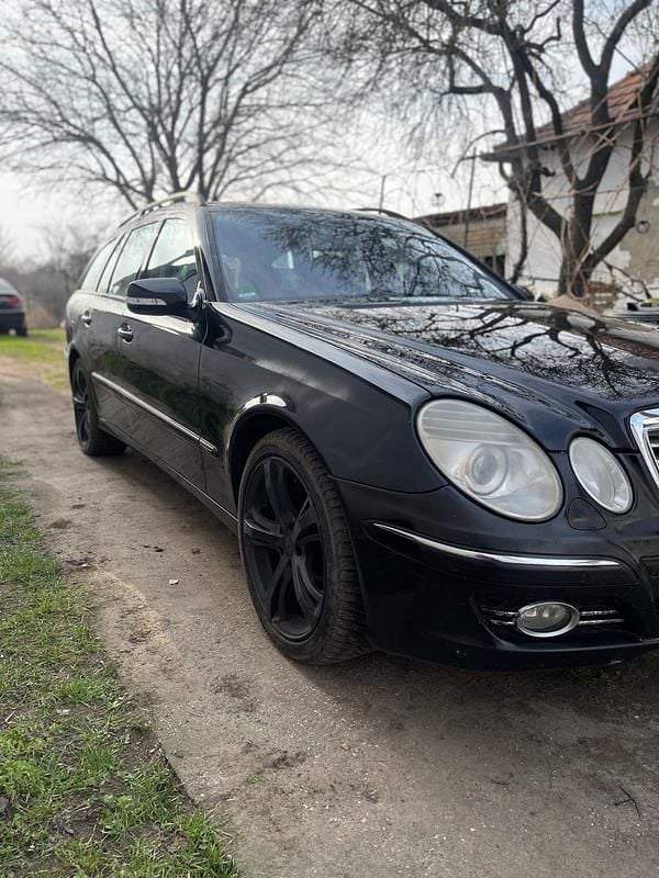 Gebraucht Mercedes E320 224 PS (164 kW) 2007 Schwarz Kombi