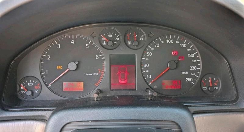 Gebraucht Audi A4 100 PS (73 kW) 2000 Blau Kombi