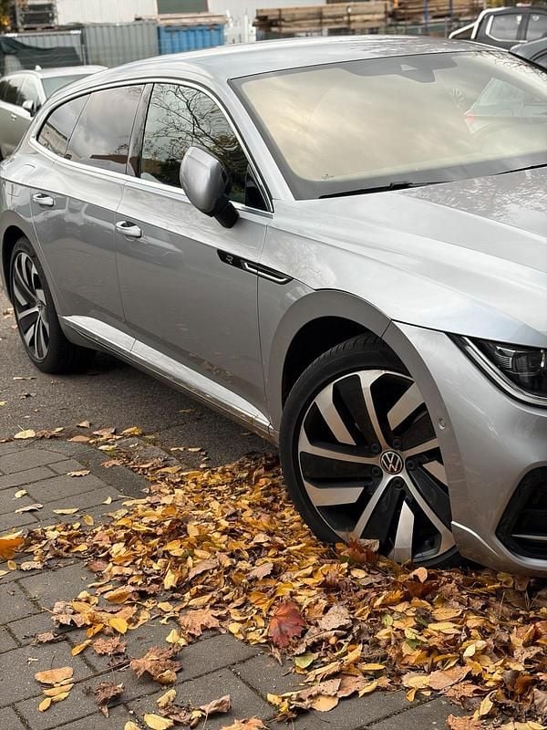 Silber Gebraucht 2022 VW Arteon R-line Kombi | 24.999 € (Guter Preis) - Bild 1/4