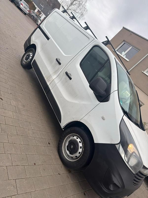 Gebraucht Opel Vivaro 90 PS (66 kW) 2015 Weiß Van / Kleinbus