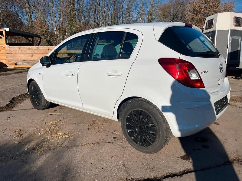 Gebraucht Opel Corsa 90 PS (66 kW) 2013 Kleinwagen