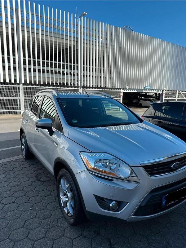 Gebraucht Ford Kuga 136 PS (100 kW) 2009 Silber SUV