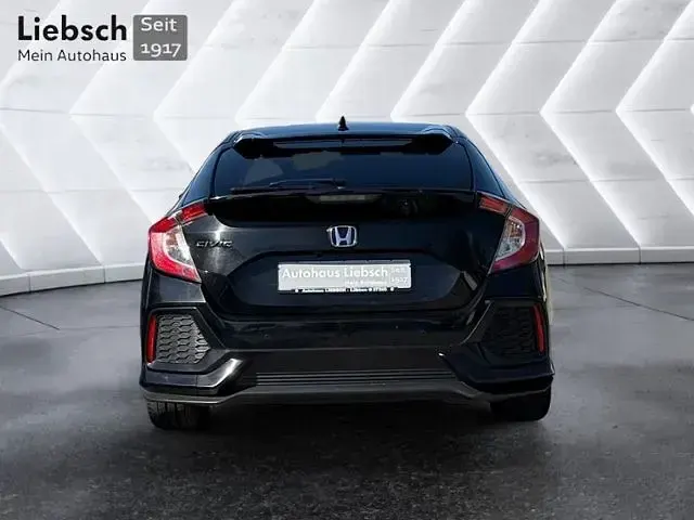 Gebraucht Honda Civic Dynamic 126 PS (92 kW) 2019 Schwarz Limousine